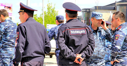 The law enforcers in Grozny. Photo by Magomed Magomedov for the "Caucasian Knot" The law enforcers in Grozny. Photo by Magomed Magomedov for the "Caucasian Knot"