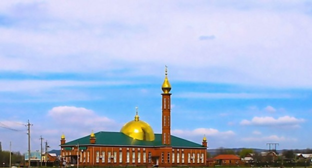 Mosque in Nasyr-Kort, Ingushetia. 2012. Photo: barhano.livejournal.com Mosque in Nasyr-Kort, Ingushetia. 2012. Photo: barhano.livejournal.com