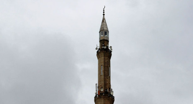 Mosque minaret. Photo by Magomed Magomedov for the "Caucasian Knot"