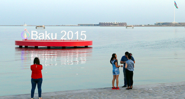 Inscription in the shore of the Caspian sea "Baku 2015". Photo by Aziz Karimov for the "Caucasian Knot" Inscription in the shore of the Caspian sea "Baku 2015". Photo by Aziz Karimov for the "Caucasian Knot"