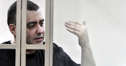 The defendant Zubair Mutaev lays before the court. Photo by Oleg Pchyolov for the "Caucasian Knot" The defendant Zubair Mutaev lays before the court. Photo by Oleg Pchyolov for the "Caucasian Knot"