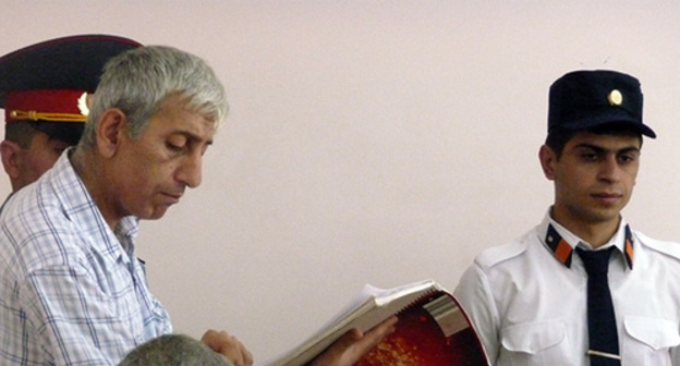 Shant Arutyunyan (to the left) in the courtroom, July 2014. Photo by Armine Martirosyan for the "Caucasian Knot" Shant Arutyunyan (to the left) in the courtroom, July 2014. Photo by Armine Martirosyan for the "Caucasian Knot"