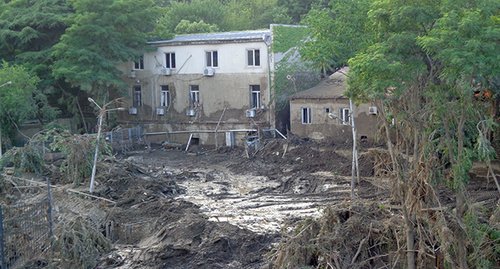 Svanidze street after flooding. Photo by Inna Kukudzhanova for the ‘Caucasian Knot’. Svanidze street after flooding. Photo by Inna Kukudzhanova for the ‘Caucasian Knot’.