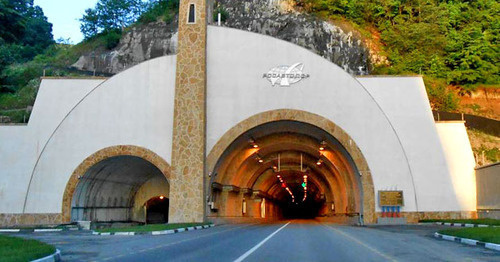 Gimry Tunnel, Untsukul District of Dagestan. Photo: Magomed Pirbudagov, http://www.odnoselchane.ru/ Gimry Tunnel, Untsukul District of Dagestan. Photo: Magomed Pirbudagov, http://www.odnoselchane.ru/