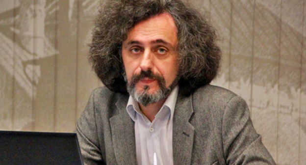 Alexander Verkhovskiy, director of the "Sova" Information-Analytical Centre. Photo: http://www.yabloko.ru/regnews/Moscow/2013/11/05 Alexander Verkhovskiy, director of the "Sova" Information-Analytical Centre. Photo: http://www.yabloko.ru/regnews/Moscow/2013/11/05