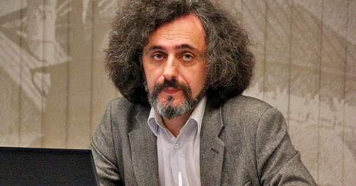 Alexander Verkhovskiy, director of the "Sova" Information-Analytical Centre. Photo: http://www.yabloko.ru/regnews/Moscow/2013/11/05 Alexander Verkhovskiy, director of the "Sova" Information-Analytical Centre. Photo: http://www.yabloko.ru/regnews/Moscow/2013/11/05