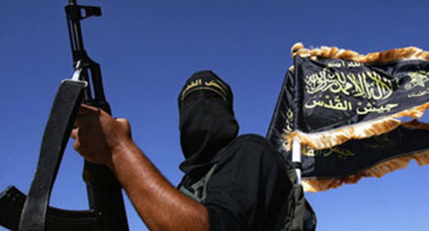 Militant. Photo: Federal Lezgin Autonomy, http://flnka.ru/digest-analytics/8564-eksperty-boeviki-severnogo-kavkaza-vryad-li-pozaimstvuyut-taktiku-ig.html Militant. Photo: Federal Lezgin Autonomy, http://flnka.ru/digest-analytics/8564-eksperty-boeviki-severnogo-kavkaza-vryad-li-pozaimstvuyut-taktiku-ig.html