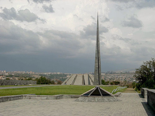 Armenia, Yerevan. The Armenian genocide victims memorial. Photo by http://acher.ru Armenia, Yerevan. The Armenian genocide victims memorial. Photo by http://acher.ru