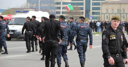 The law enforcers. Grozny. Photo by Magomed Magomedov for the "Caucasian Knot" The law enforcers. Grozny. Photo by Magomed Magomedov for the "Caucasian Knot"
