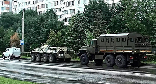 Special equipment in the streets of the city. Photo: http://nac.gov.ru/nakmessage/2015/07/02/v-khode-kto-v-nalchike-neitralizovany-dvoe-banditov.html Special equipment in the streets of the city. Photo: http://nac.gov.ru/nakmessage/2015/07/02/v-khode-kto-v-nalchike-neitralizovany-dvoe-banditov.html