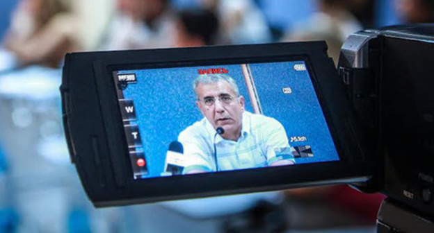 Record of Intigam Aliev’s speech. Photo by Aziz Karimov for the ‘Caucasian Knot’. 