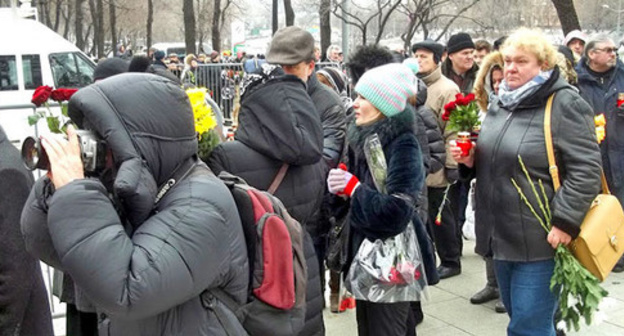 Funeral service for Boris Nemtsov. Moscow, March 3, 2015. Photo by Karina Gadzhieva for the "Caucasian Knot" Funeral service for Boris Nemtsov. Moscow, March 3, 2015. Photo by Karina Gadzhieva for the "Caucasian Knot"