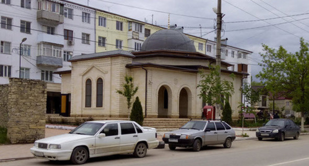 Salafi mosque in Buynaksk. Dagestan. Photo http://www.memo.ru/d/235062.html Salafi mosque in Buynaksk. Dagestan. Photo http://www.memo.ru/d/235062.html