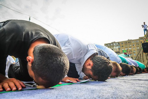 Believers at the prayer. Photo by Aziz Karimov for the "Caucasian Knot" Believers at the prayer. Photo by Aziz Karimov for the "Caucasian Knot"