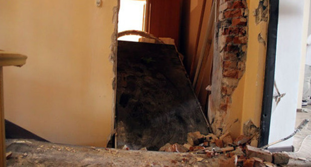 A broken down door in the CaT's office. Grozny, June 3, 2015. A broken down door in the CaT's office. Grozny, June 3, 2015.