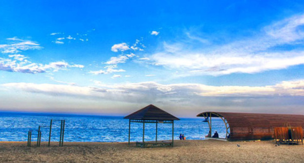 Beach in Makhachkala. Photo: Shamil Gasanov, http://www.odnoselchane.ru/ Beach in Makhachkala. Photo: Shamil Gasanov, http://www.odnoselchane.ru/