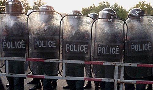 Police cordon during the protest action in Bagramyan Avenue. Yerevan, June 29, 2015. Photo by Armine Martirosyan for the "Caucasian Knot" Police cordon during the protest action in Bagramyan Avenue. Yerevan, June 29, 2015. Photo by Armine Martirosyan for the "Caucasian Knot"