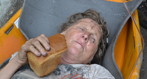 Saved woman. Photo by Svetlana Kravchenko for the "Caucasian Knot" Saved woman. Photo by Svetlana Kravchenko for the "Caucasian Knot"