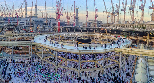 Al-Kharam mosque. Photo: Mahammad Saad,  http://golosislama.com/news.php?id=27225