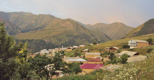 Nakazukh village of the Gunib District of Dagestan. Photo: Zarema Alieva, http://www.odnoselchane.ru Nakazukh village of the Gunib District of Dagestan. Photo: Zarema Alieva, http://www.odnoselchane.ru