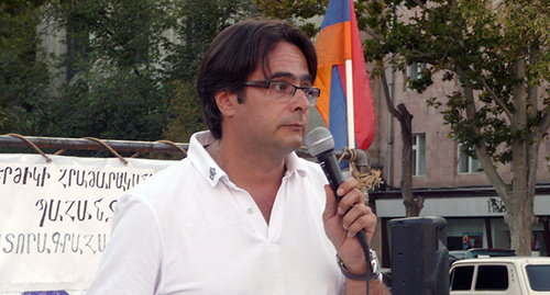 Andrias Gukasyan, a member of the board of the civil movement "Arise, Armenia!". Photo by Armine Martirosyan for the "Caucasian Knot" Andrias Gukasyan, a member of the board of the civil movement "Arise, Armenia!". Photo by Armine Martirosyan for the "Caucasian Knot"