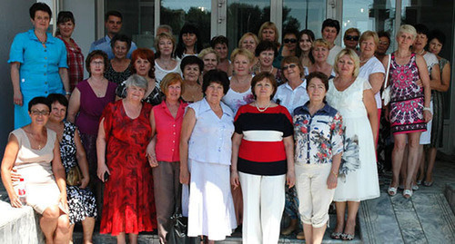 The leaders and members of the NGO the Union "Women of Don". Photo: http://rostov.news-r.ru/news/medicine/treat_tb_make_the_court/news/dtp/in_grozny_in_road_traffic_incident_4_people/?PAGEN_1=6