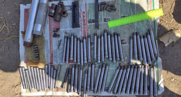A homemade pistol with magazine, ammunition, and components for manufacturing and adaptation of firearms found at the house of a 60-year-old resident of the village of Kurchaloi. Chechnya, September 23, 2015. Photo https://skfo.mvd.ru/novosti/item/6527556/ A homemade pistol with magazine, ammunition, and components for manufacturing and adaptation of firearms found at the house of a 60-year-old resident of the village of Kurchaloi. Chechnya, September 23, 2015. Photo https://skfo.mvd.ru/novosti/item/6527556/