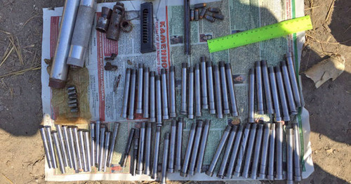 A homemade pistol with magazine, ammunition, and components for manufacturing and adaptation of firearms found at the house of a 60-year-old resident of the village of Kurchaloi. Chechnya, September 23, 2015. Photo https://skfo.mvd.ru/novosti/item/6527556/ A homemade pistol with magazine, ammunition, and components for manufacturing and adaptation of firearms found at the house of a 60-year-old resident of the village of Kurchaloi. Chechnya, September 23, 2015. Photo https://skfo.mvd.ru/novosti/item/6527556/