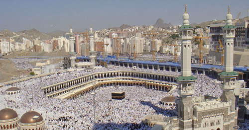Al-Kharam mosque and Mecca. Photo Jazeera English - Al-Haram mosque https://ru.wikipedia.org Al-Kharam mosque and Mecca. Photo Jazeera English - Al-Haram mosque https://ru.wikipedia.org