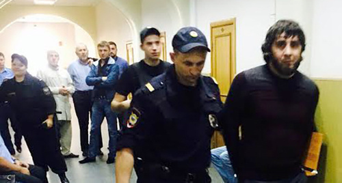 Zaur Dadaev is led to the courtroom. Photo by Yuliya Buslavskaya for the ‘Caucasian Knot’. Zaur Dadaev is led to the courtroom. Photo by Yuliya Buslavskaya for the ‘Caucasian Knot’.