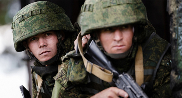 Members of the Russian armed forces during exercises. Photo: http://мультимедиа.минобороны.рф/multimedia/photo/gallery.htm?id=25291@cmsPhotoGallery