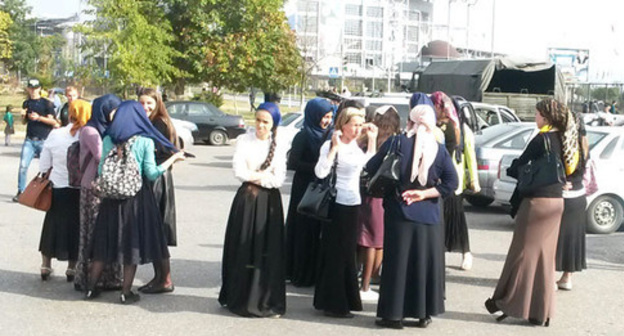 Participants of the festive event gather at "Akhmat-Arena" stadium, October 7, 2015. Photo by the ‘Caucasian Knot’ correspondent. 