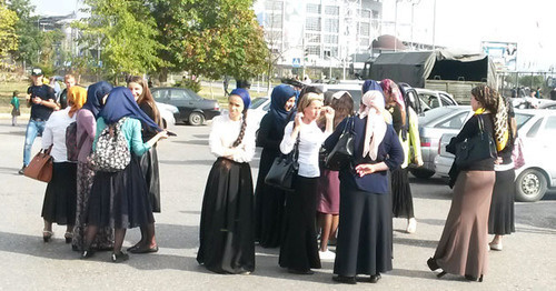 Participants of the festive event gather at "Akhmat-Arena" stadium, October 7, 2015. Photo by the ‘Caucasian Knot’ correspondent. Participants of the festive event gather at "Akhmat-Arena" stadium, October 7, 2015. Photo by the ‘Caucasian Knot’ correspondent.
