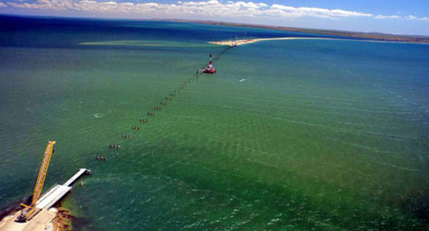 Еhe construction of a bridge over the Strait of Kerch. Photo: http://most-kerch.org/mery-po-oxrane-okruzhayushhej-sredy-pri-stroitelstve-mosta/ Еhe construction of a bridge over the Strait of Kerch. Photo: http://most-kerch.org/mery-po-oxrane-okruzhayushhej-sredy-pri-stroitelstve-mosta/