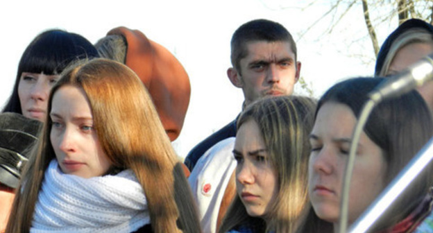 Participants of the rally held to mark the second anniversary of the terror act in Volgograd. OCtober 21, 2015. Photo by Tatyana Filimonova for the "Caucasian Knot" Participants of the rally held to mark the second anniversary of the terror act in Volgograd. OCtober 21, 2015. Photo by Tatyana Filimonova for the "Caucasian Knot"