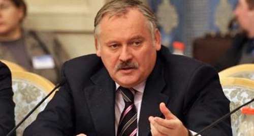 Konstantin Zatulin. Photo: http://sevnovosti.ru/main/policy/7684-zatulin-s-uvazheniem-otnositsya-k-kolesnichenko-no-mnogoe-budet-zaviset-ot-nego-i-ego-odnopartiycev.html