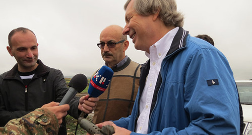 Journalists offered James Warlick, the USA negotiator, to bring the fragment of the TP-107 rocket to Baku, but he rejected this idea. Photo by Alvard Grigoryan for the "Caucasian Knot"