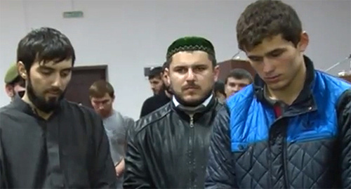 Young men during conversation with Ramzan Kadyrov in Argun on November 3, 2015. Photo: screenshot of a video http://groztrk.net/ Young men during conversation with Ramzan Kadyrov in Argun on November 3, 2015. Photo: screenshot of a video http://groztrk.net/
