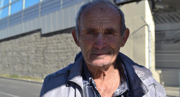 A victim pensioner Arthur Zadelnikov. Photo by Svetlana Kravchenko A victim pensioner Arthur Zadelnikov. Photo by Svetlana Kravchenko