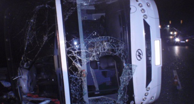 The bus on the route Moscow-Yerevan after the road traffic accident. November 3, 2015. Photo: 71.mchs.gov.ru The bus on the route Moscow-Yerevan after the road traffic accident. November 3, 2015. Photo: 71.mchs.gov.ru