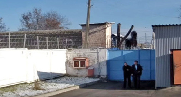 SIZO in Nalchik. Screenshot of a video by the user Caucasian Policy http://www.youtube.com/watch?v=VLXez5eqNNo SIZO in Nalchik. Screenshot of a video by the user Caucasian Policy http://www.youtube.com/watch?v=VLXez5eqNNo