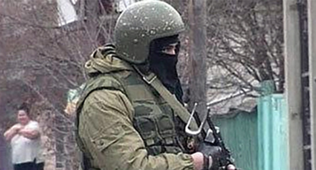 Law enforcer. Photo: http://nac.gov.ru/news/2012/04/06/v-nalchike-unichtozhena-gruppa-boevikov.html Law enforcer. Photo: http://nac.gov.ru/news/2012/04/06/v-nalchike-unichtozhena-gruppa-boevikov.html