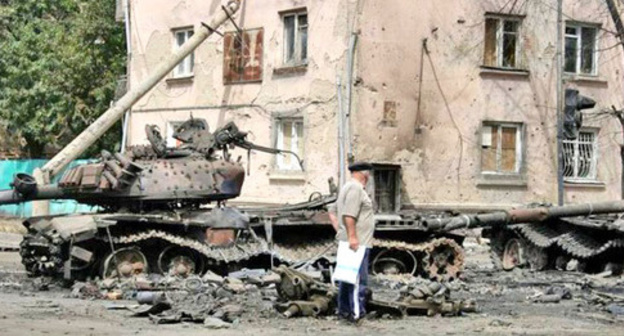 Georgian tank T-72 in Tskhinvali, South Ossetia, August 18, 2008. Photo: IA OSinform, https://ru.wikipedia.org Georgian tank T-72 in Tskhinvali, South Ossetia, August 18, 2008. Photo: IA OSinform, https://ru.wikipedia.org