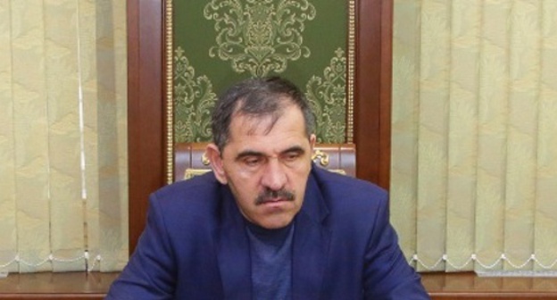 Yunus-Bek Evkurov at the sitting of antiterrorist commission, November 14, 2015. Photo: Ingushetia.ru Yunus-Bek Evkurov at the sitting of antiterrorist commission, November 14, 2015. Photo: Ingushetia.ru