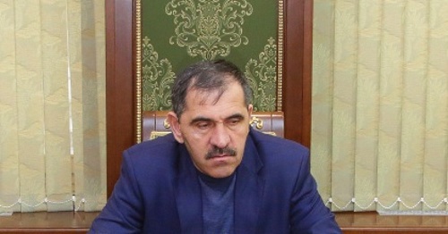 Yunus-Bek Evkurov at the sitting of antiterrorist commission, November 14, 2015. Photo: Ingushetia.ru Yunus-Bek Evkurov at the sitting of antiterrorist commission, November 14, 2015. Photo: Ingushetia.ru