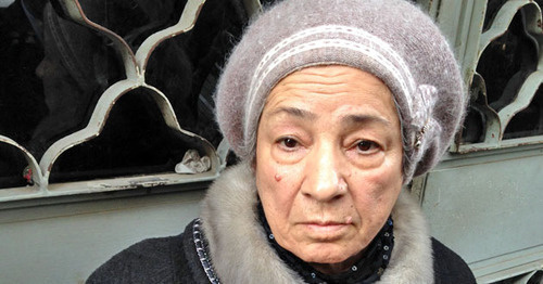 The mother of journalist Rauf Mirkadyrov. Baku, November 2015. Photo by Parvana Bayramova for the "Caucasian Knot" The mother of journalist Rauf Mirkadyrov. Baku, November 2015. Photo by Parvana Bayramova for the "Caucasian Knot"