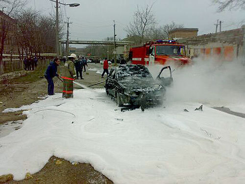 The place of terror act in Kizlyar, March 31, 2010. Photo by press-service of the Ministry for Emergencies of Dagestan The place of terror act in Kizlyar, March 31, 2010. Photo by press-service of the Ministry for Emergencies of Dagestan