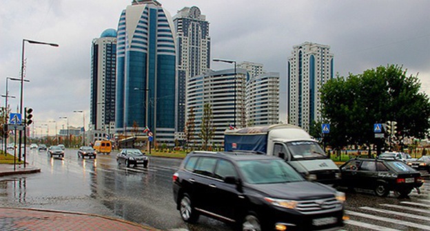 Street in Grozny. Photo by Magomed Magomedov for the "Caucasian Knot" Street in Grozny. Photo by Magomed Magomedov for the "Caucasian Knot"