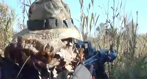 Law enforcer during special operation. Photo: http://nac.gov.ru/nakmessage/2015/10/20/v-dagestane-v-khode-kto-neitralizovany-chetvero-banditov.html Law enforcer during special operation. Photo: http://nac.gov.ru/nakmessage/2015/10/20/v-dagestane-v-khode-kto-neitralizovany-chetvero-banditov.html