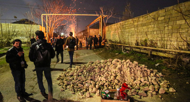 Village of Nardaran during clashes. Photo by Aziz Karminov for the ‘Caucasian Knot’.